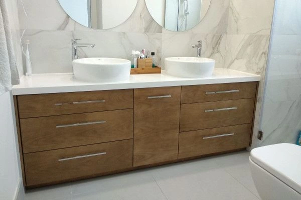 Armarios de baño a medida en Pamplona
